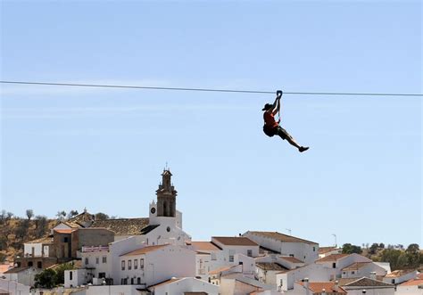 La única tirolina del mundo con la que puedes ...